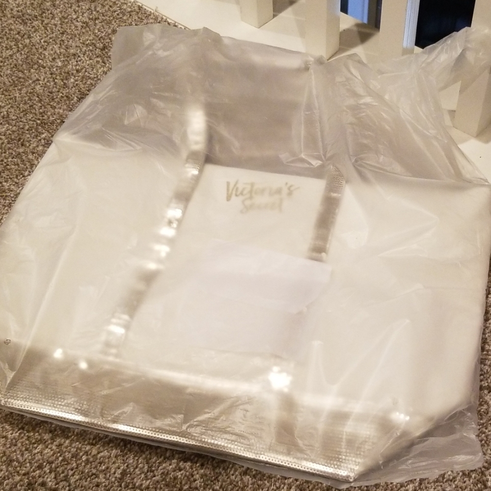 NWT Victoria's Secret Bag